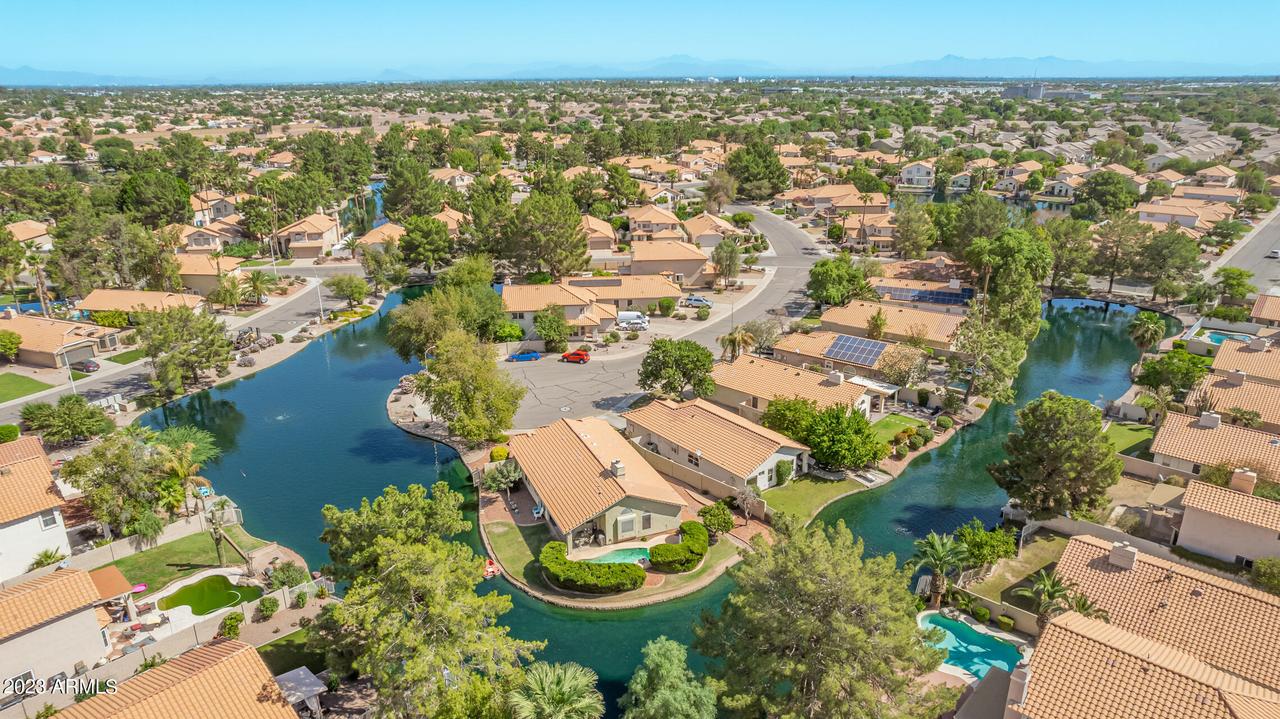 1687 S Villas Ln., Chandler, AZ 85286