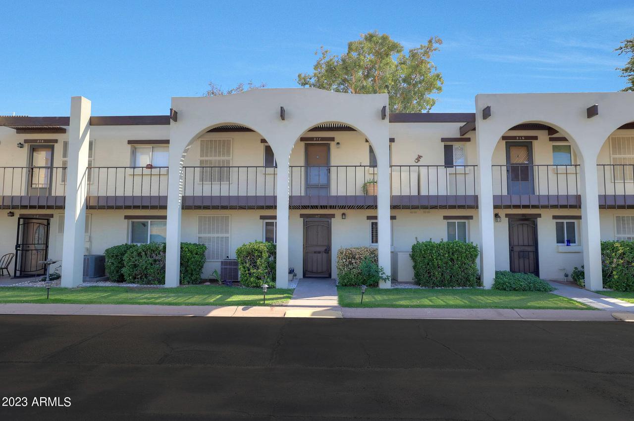 131 N Higley Rd. #117, Mesa, AZ 85205