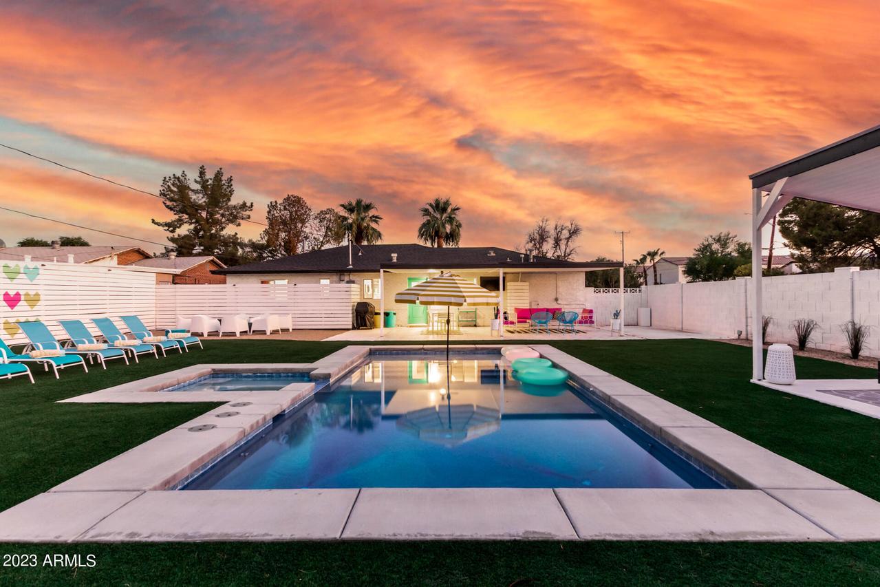 2204 E Devonshire Ave., Phoenix, AZ 85016