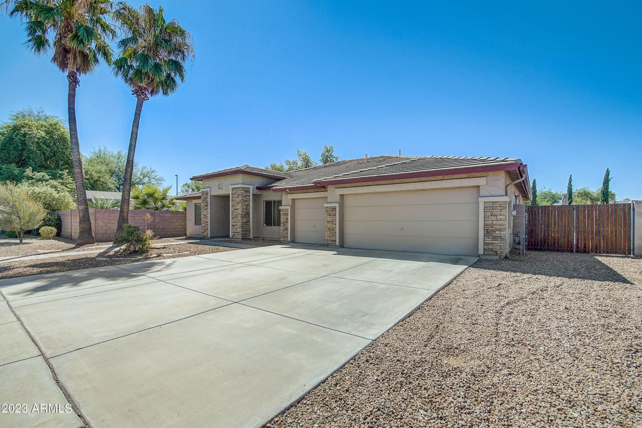 2515 E Oakland St., Gilbert, AZ 85295