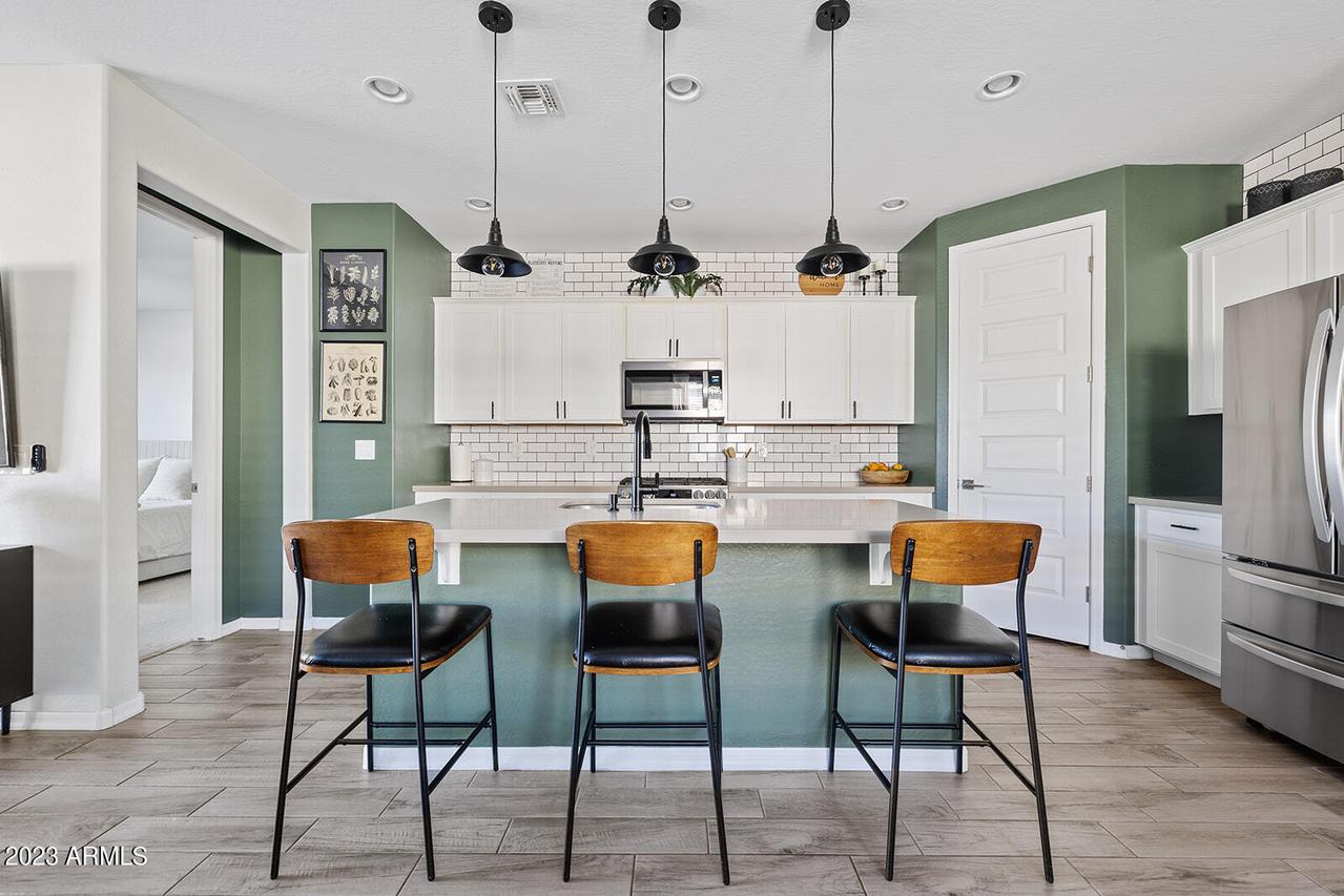 2024 W Emrie Ave., San Tan Valley, AZ 85144