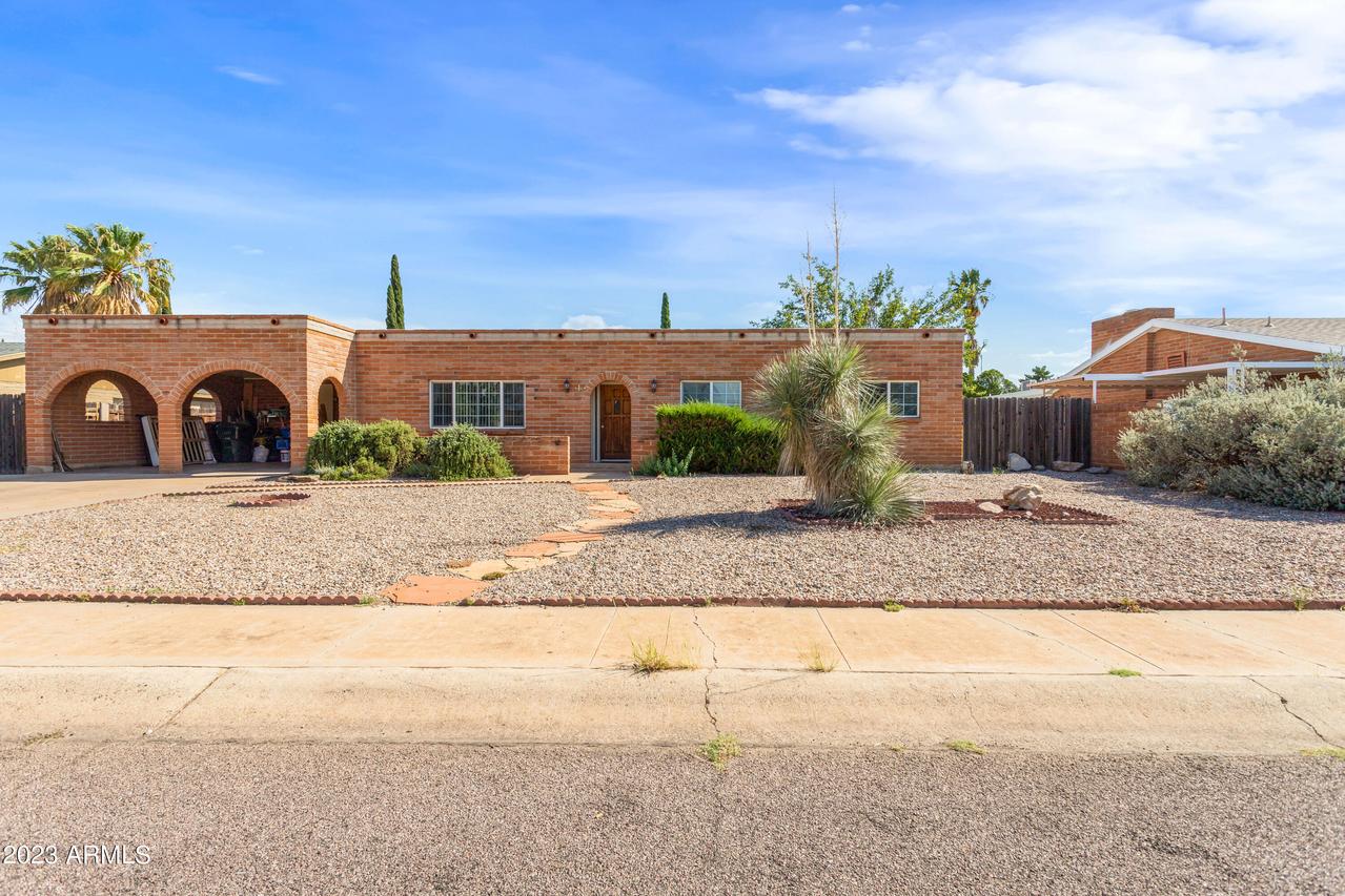 516 Clark Dr., Sierra Vista, AZ 85635