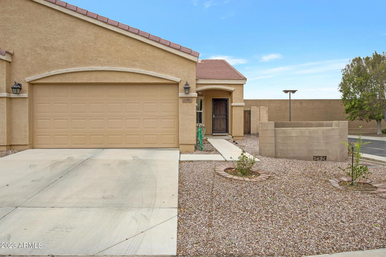 13248 N 88th Ave., Peoria, AZ 85381