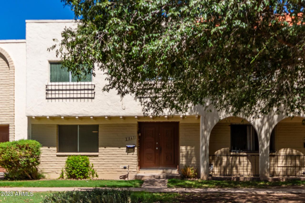 2061 W Hazelwood Pkwy., Phoenix, AZ 85015
