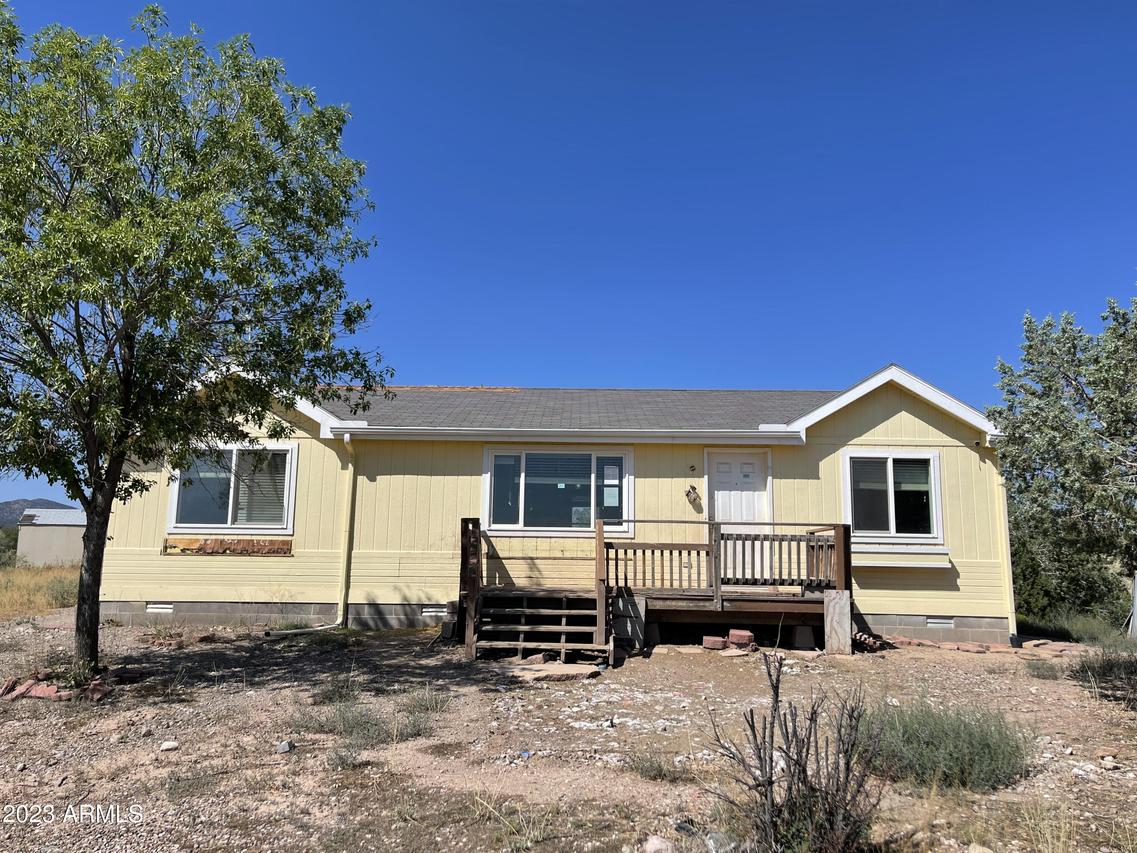 22290 N Post Rd., Paulden, AZ 86334