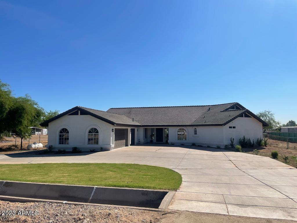 7327 N 185th Ave., Waddell, AZ 85355
