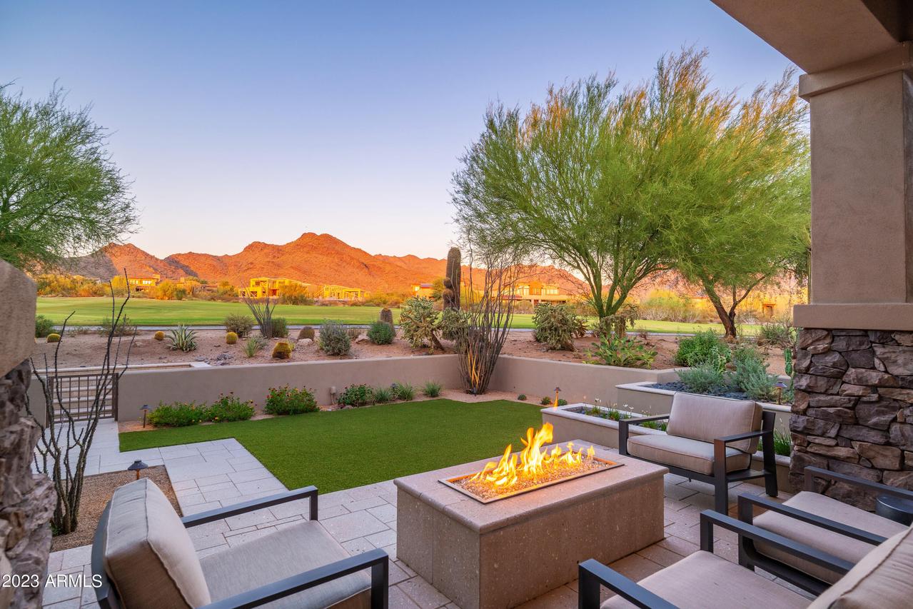 9280 E Thompson Peak Pkwy. #22, Scottsdale, AZ 85255
