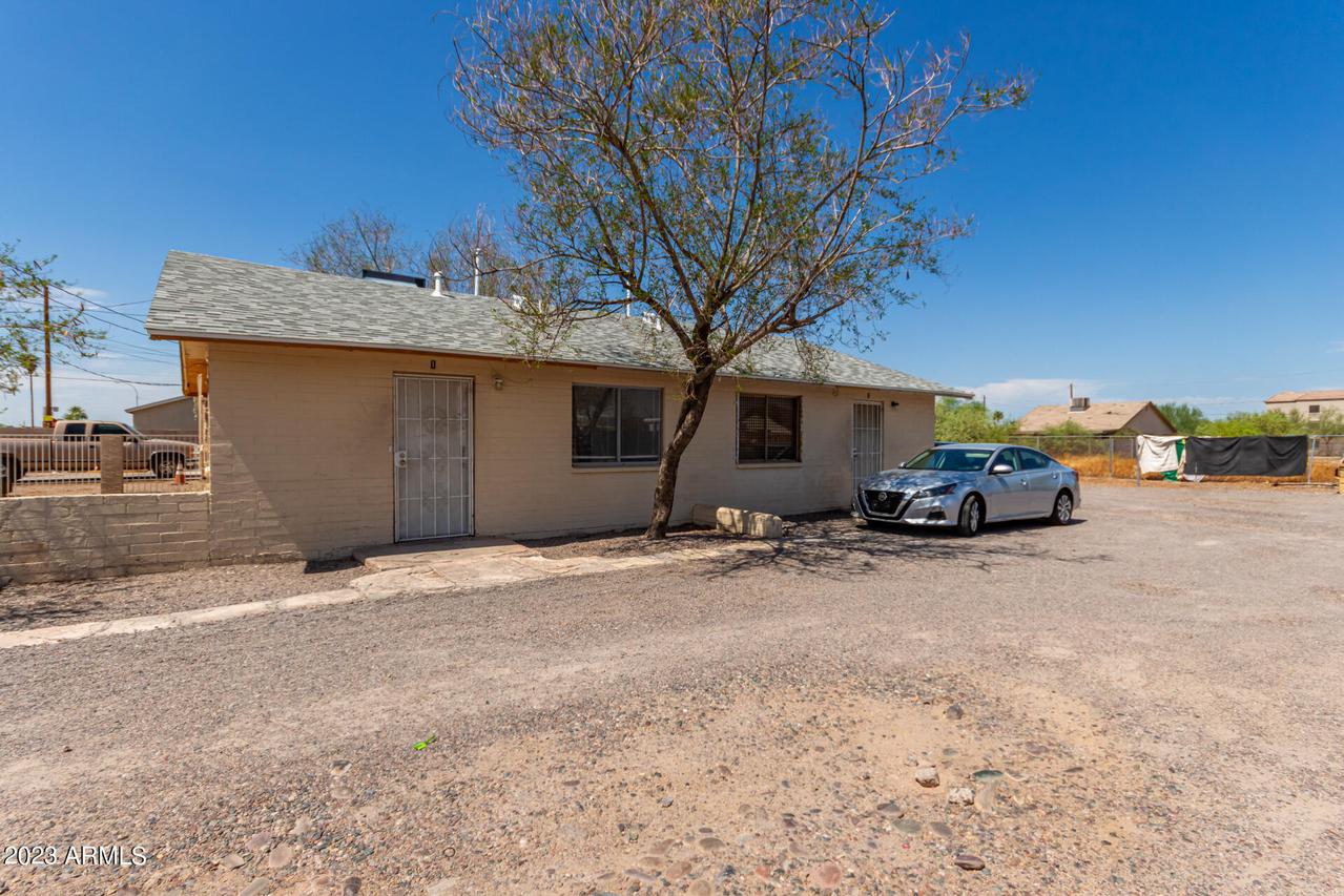 2824 E Wier Ave., Phoenix, AZ 85040