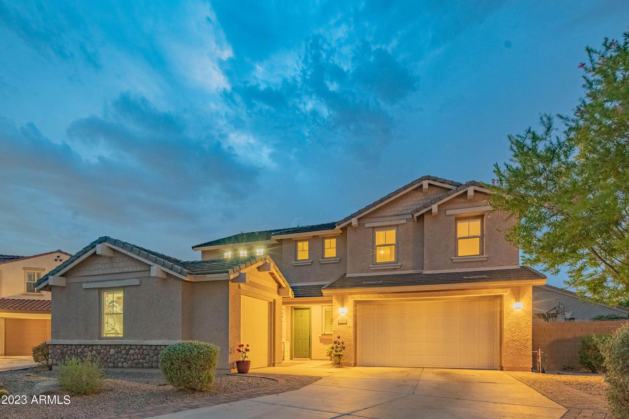 8295 W Whitehorn Tr., Peoria, AZ 85383