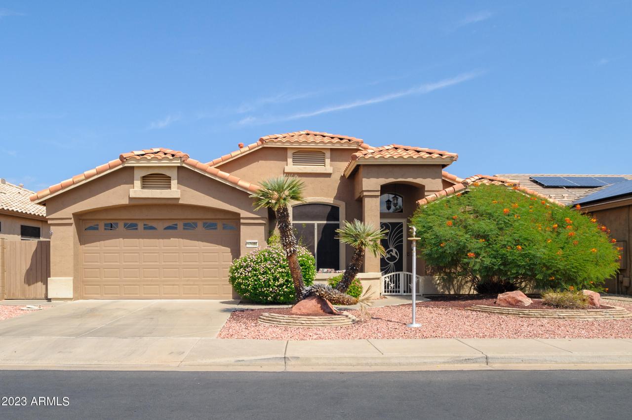 17688 W Sammy Way, Surprise, AZ 85374