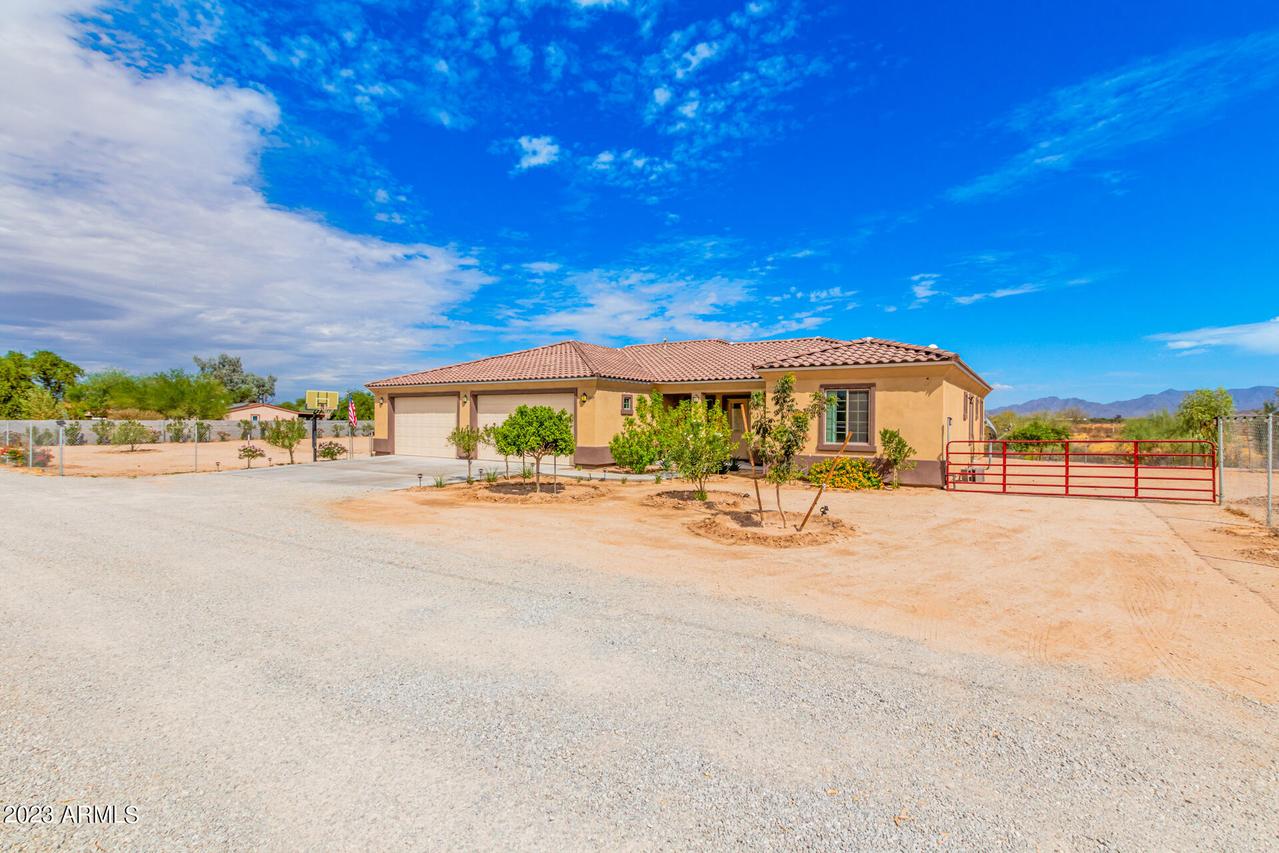 12609 S 217th Dr., Buckeye, AZ 85326