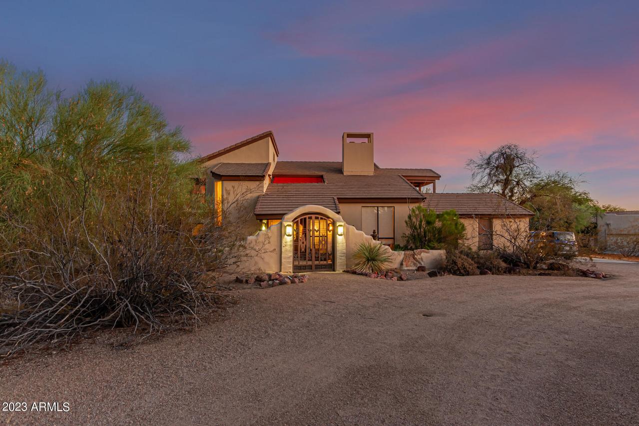 8243 E Quill St., Mesa, AZ 85207