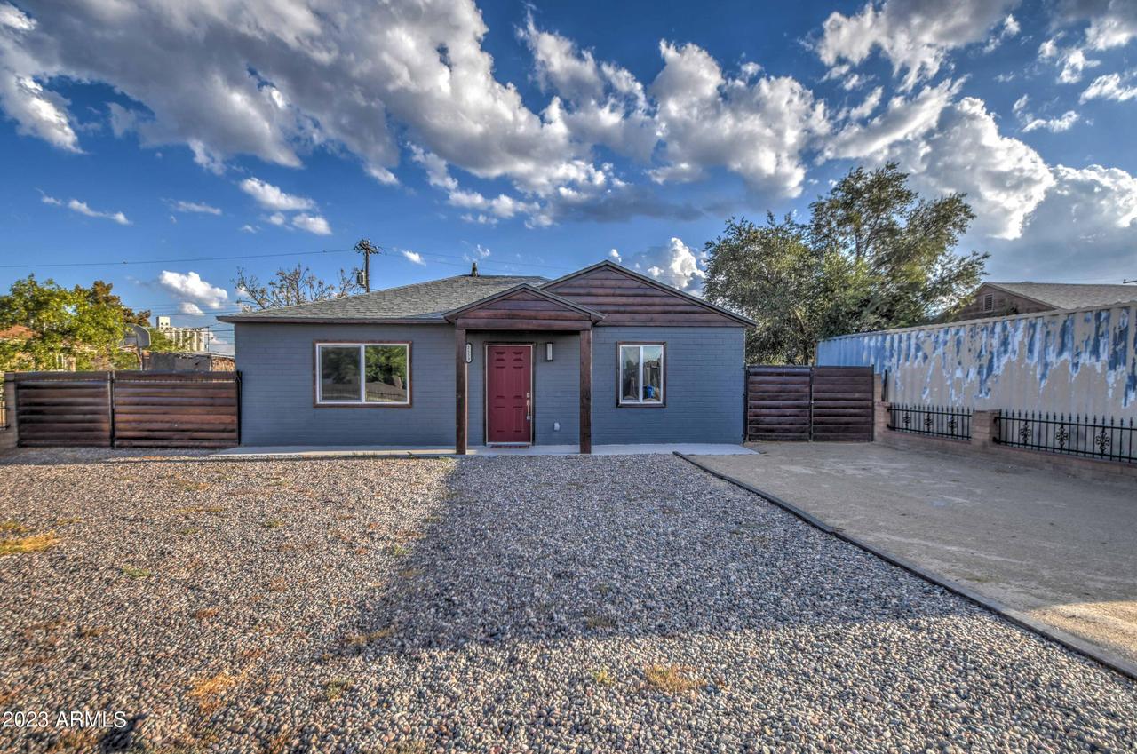 2533 W Adams St., Phoenix, AZ 85009