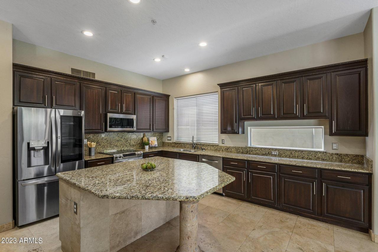 10678 E Rosemary Ln., Scottsdale, AZ 85255