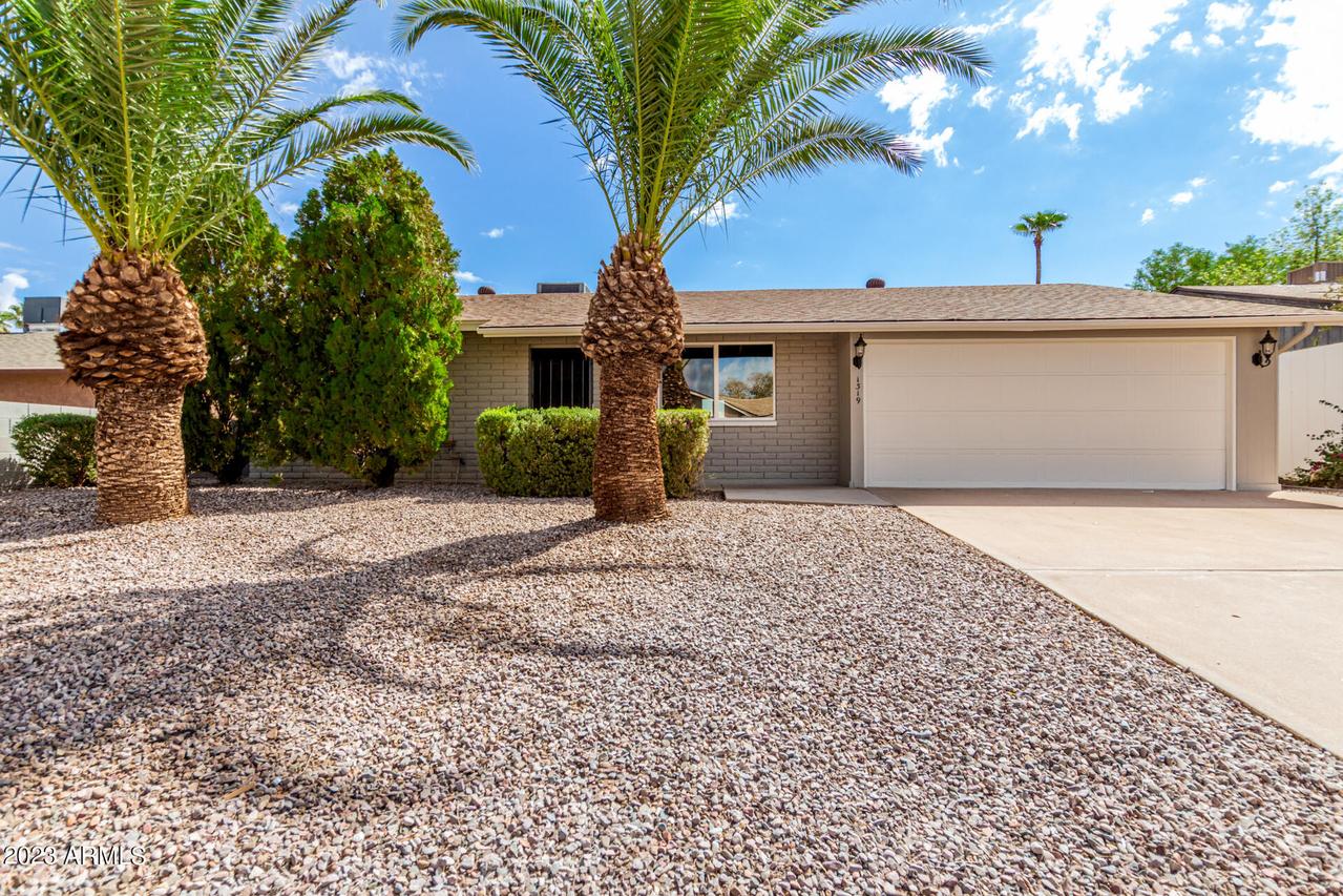 1319 S 80th St., Mesa, AZ 85209