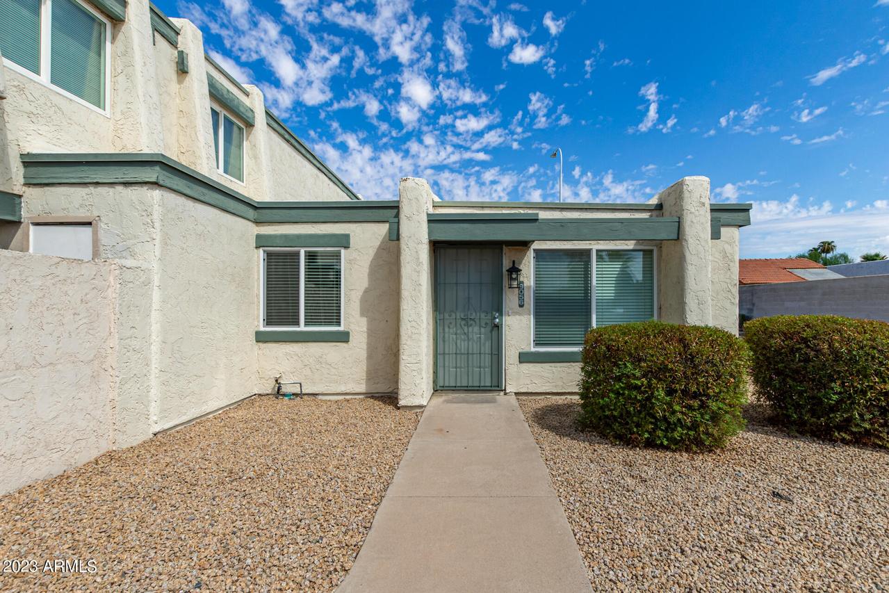 9056 N 51st Ln., Glendale, AZ 85302