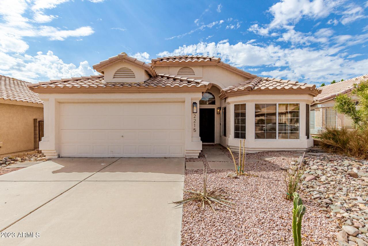 2215 E Wescott Dr., Phoenix, AZ 85024