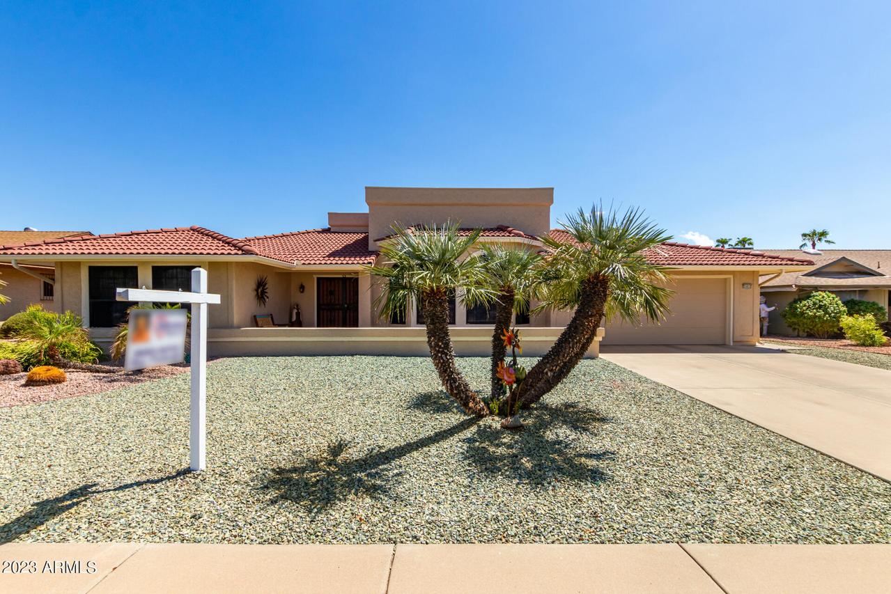 21411 N Palm Desert Dr., Sun City West, AZ 85375