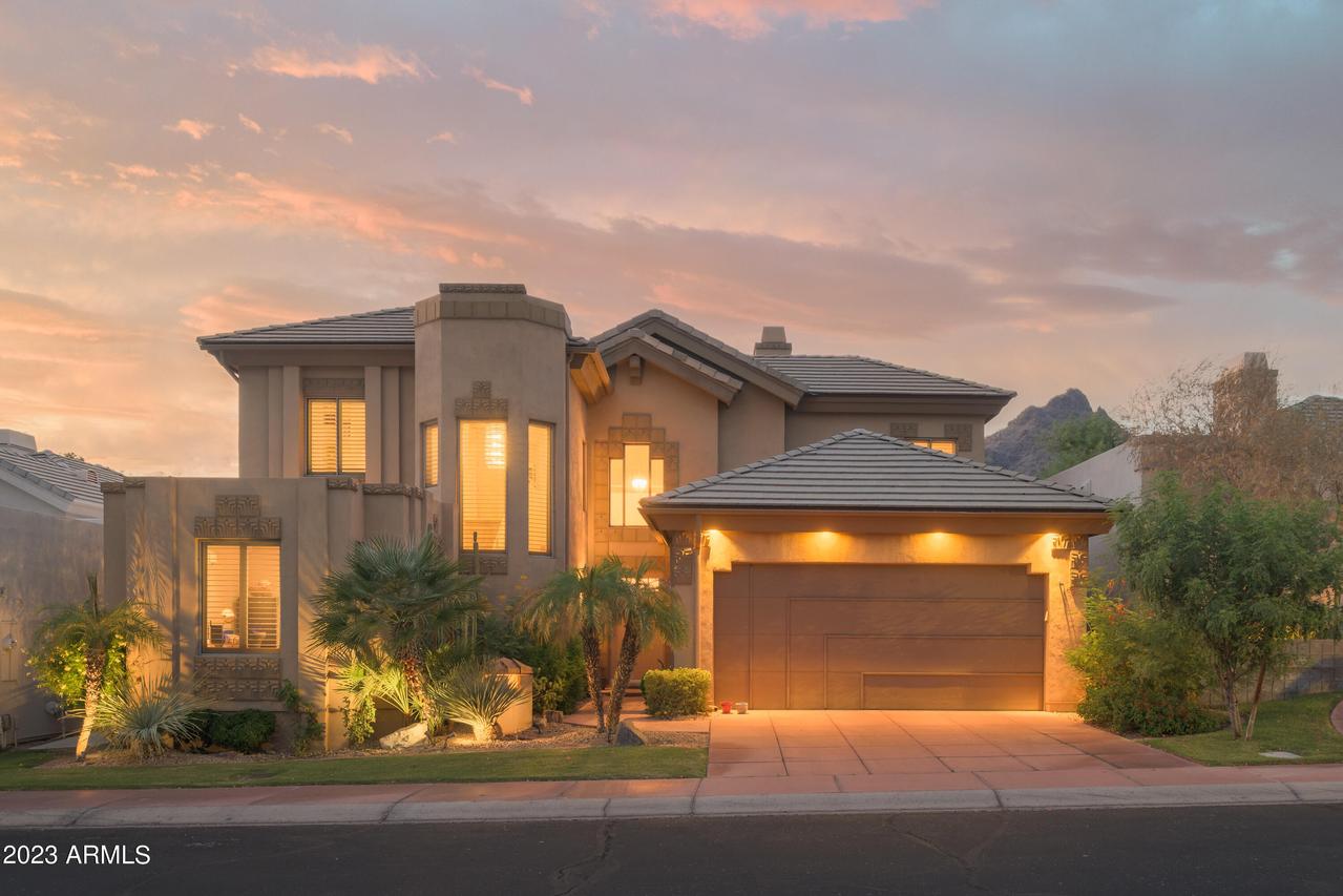 3042 E Sierra Vista Dr., Phoenix, AZ 85016