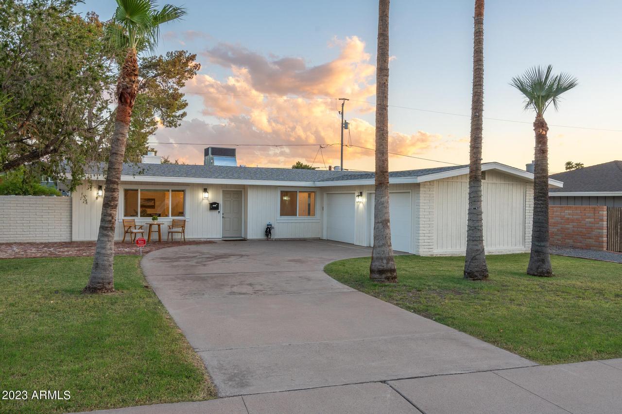 1023 E Nicolet Ave., Phoenix, AZ 85020
