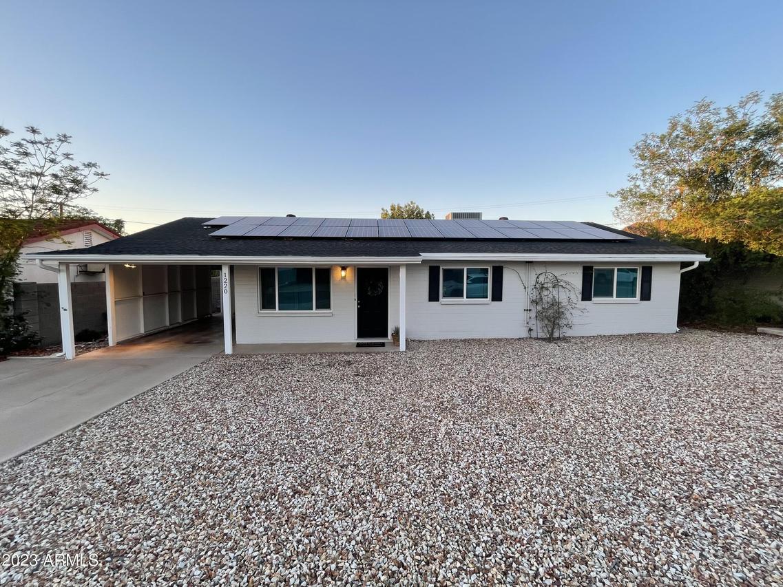 1220 E Las Palmaritas Dr., Phoenix, AZ 85020