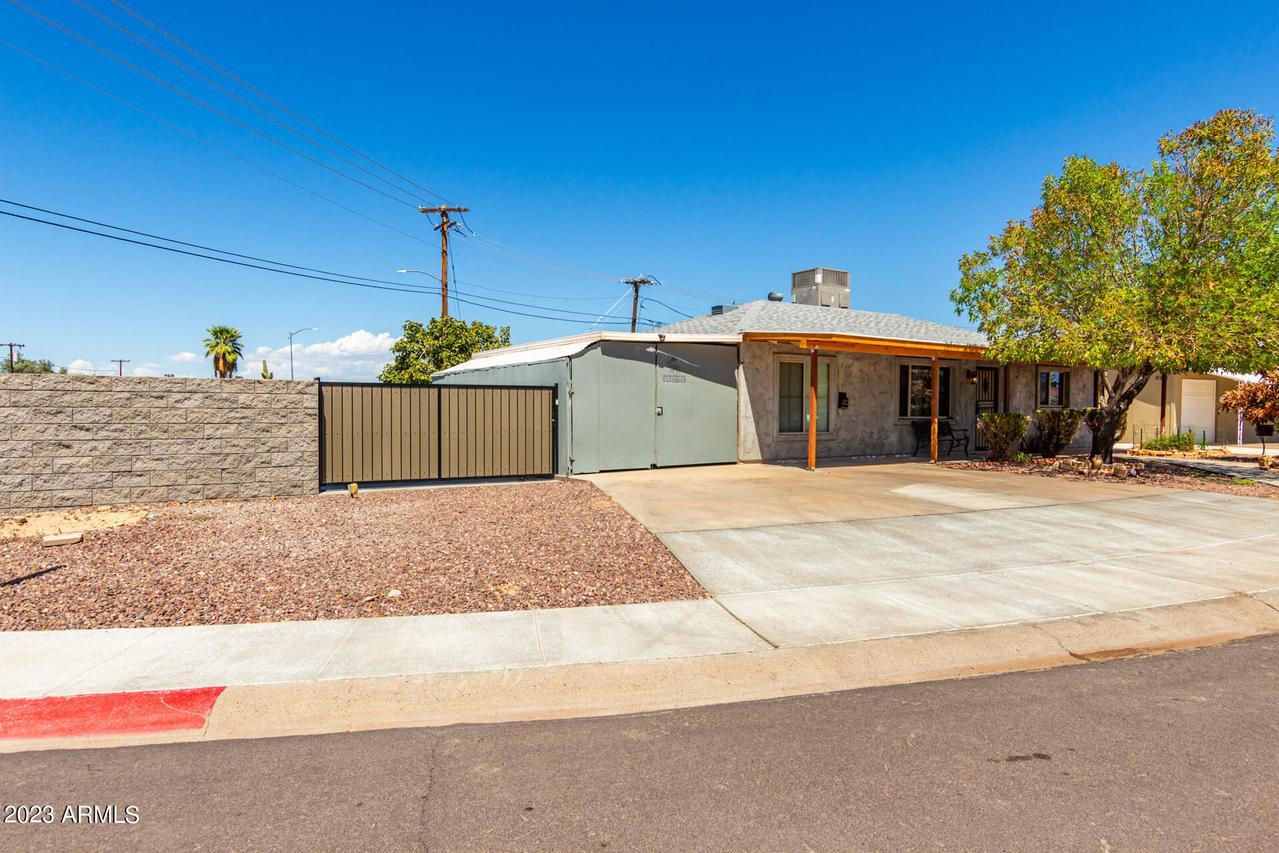 11236 W Nebraska Ave., Youngtown, AZ 85363