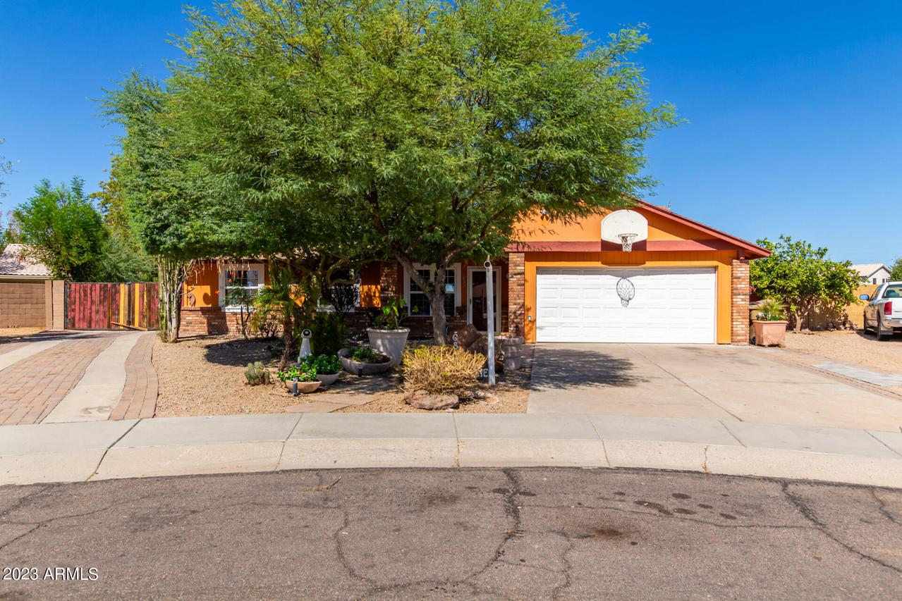 6844 W Sunnyside Dr., Peoria, AZ 85345