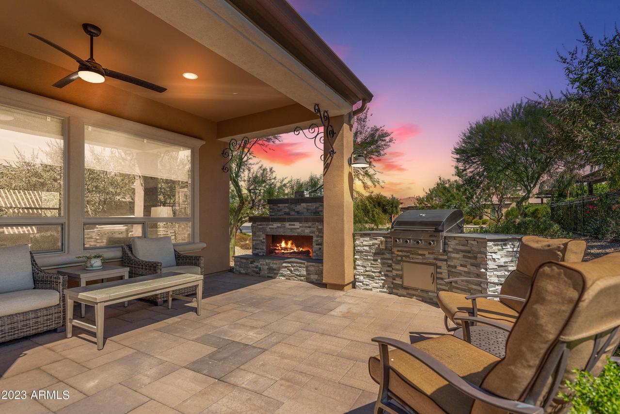 827 E Sugar Apple Way, Queen Creek, AZ 85140