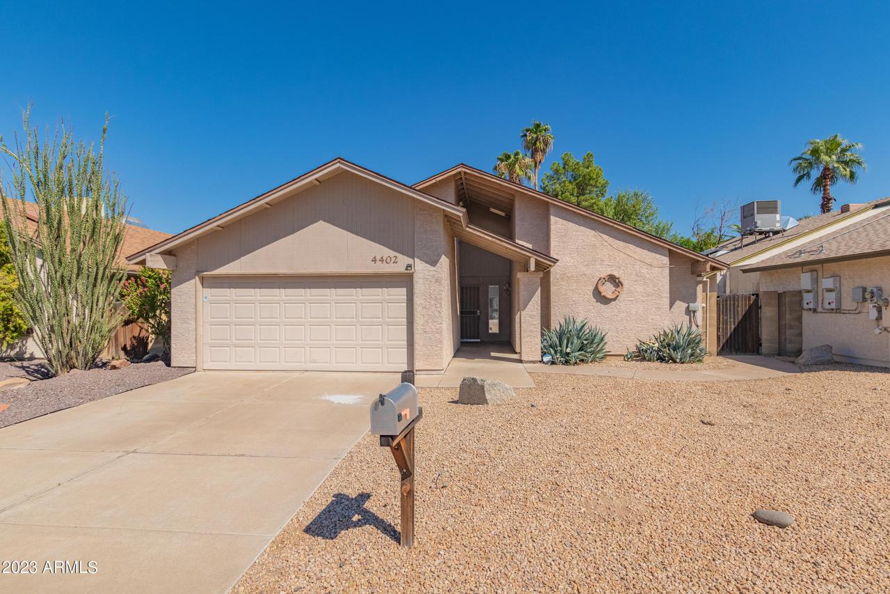 4402 W Kimberly Way, Glendale, AZ 85308