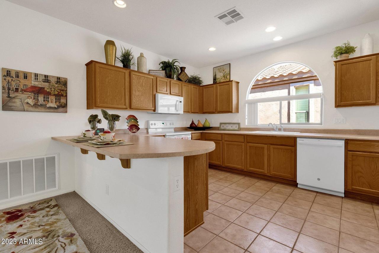 5184 S Marigold Way, Gilbert, AZ 85298