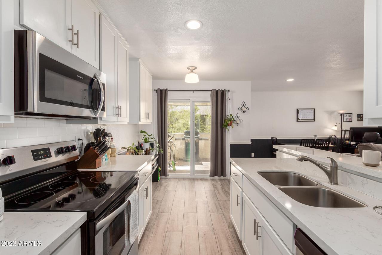 756 E Eugie Ave., Phoenix, AZ 85022