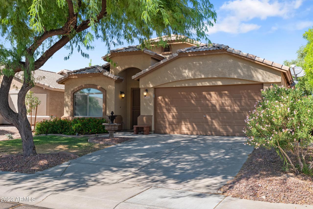 3832 W Five Mile Peak Dr., San Tan Valley, AZ 85144