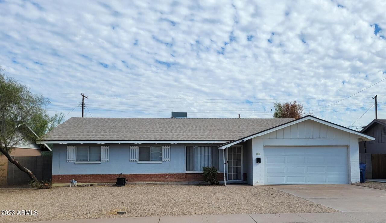 30 E Cairo Dr., Tempe, AZ 85282