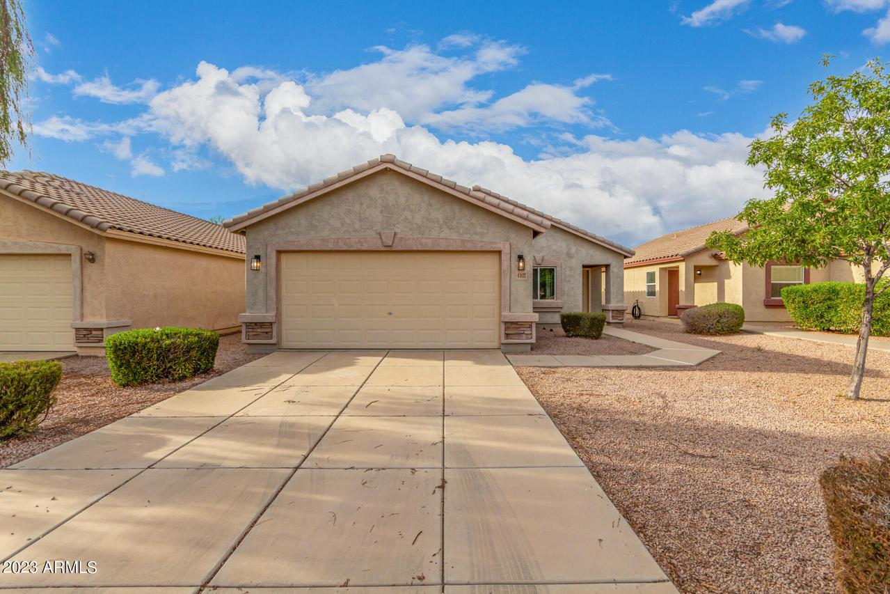 4102 E Silverbell Rd., San Tan Valley, AZ 85143