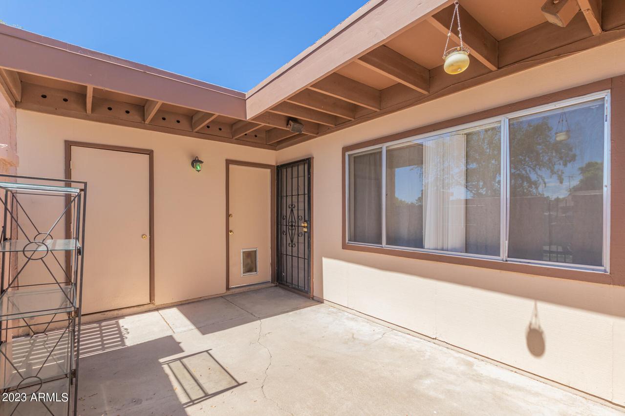 5960 W Augusta Ave., Glendale, AZ 85301