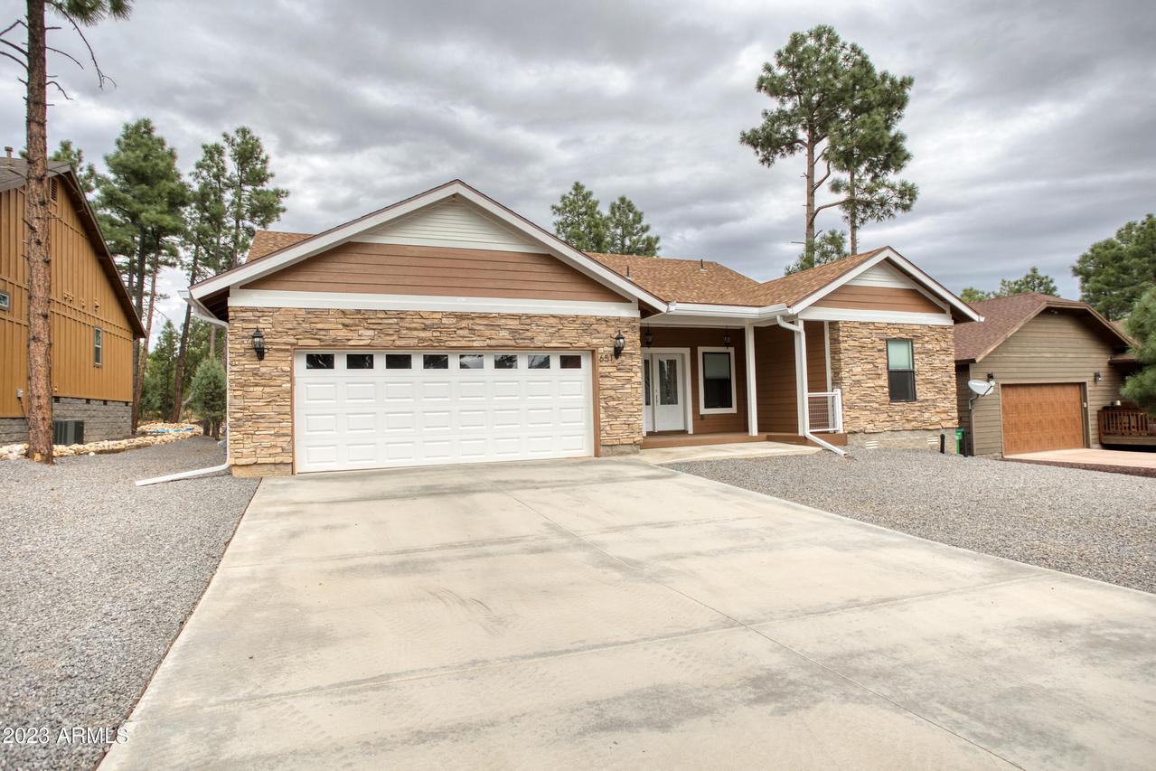 651 S Mountain Pines Ave., Show Low, AZ 85901