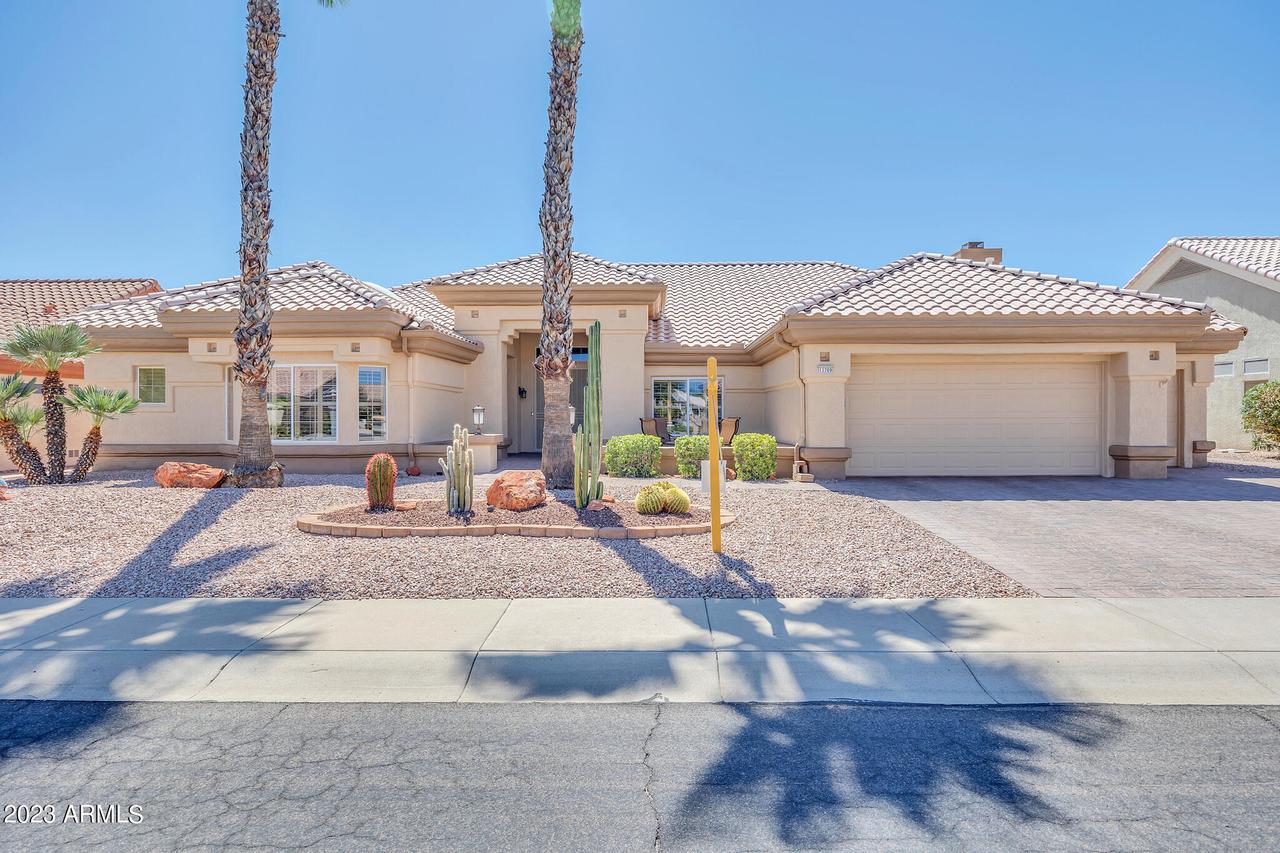 13709 W Robertson Dr., Sun City West, AZ 85375