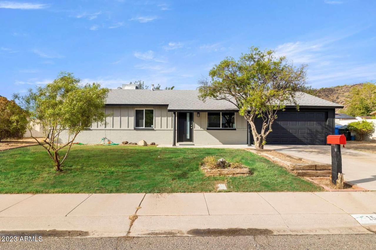 1542 W Willow Ave., Phoenix, AZ 85029