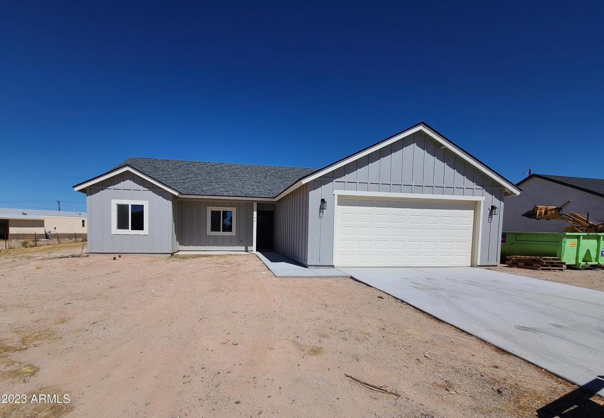 136 W Campbell Rd., Florence, AZ 85132
