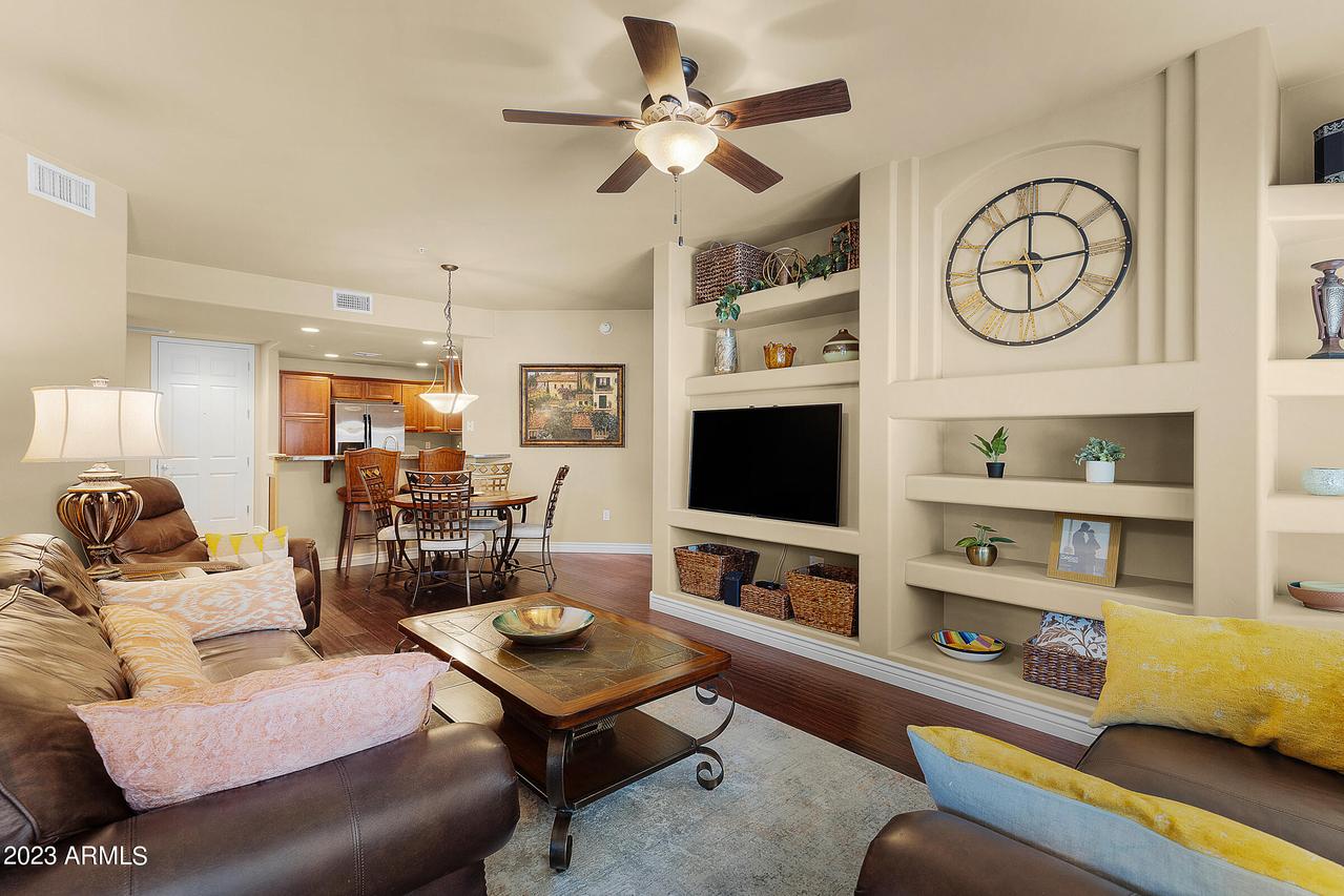 5350 E Deer Valley Dr. #1406, Phoenix, AZ 85054