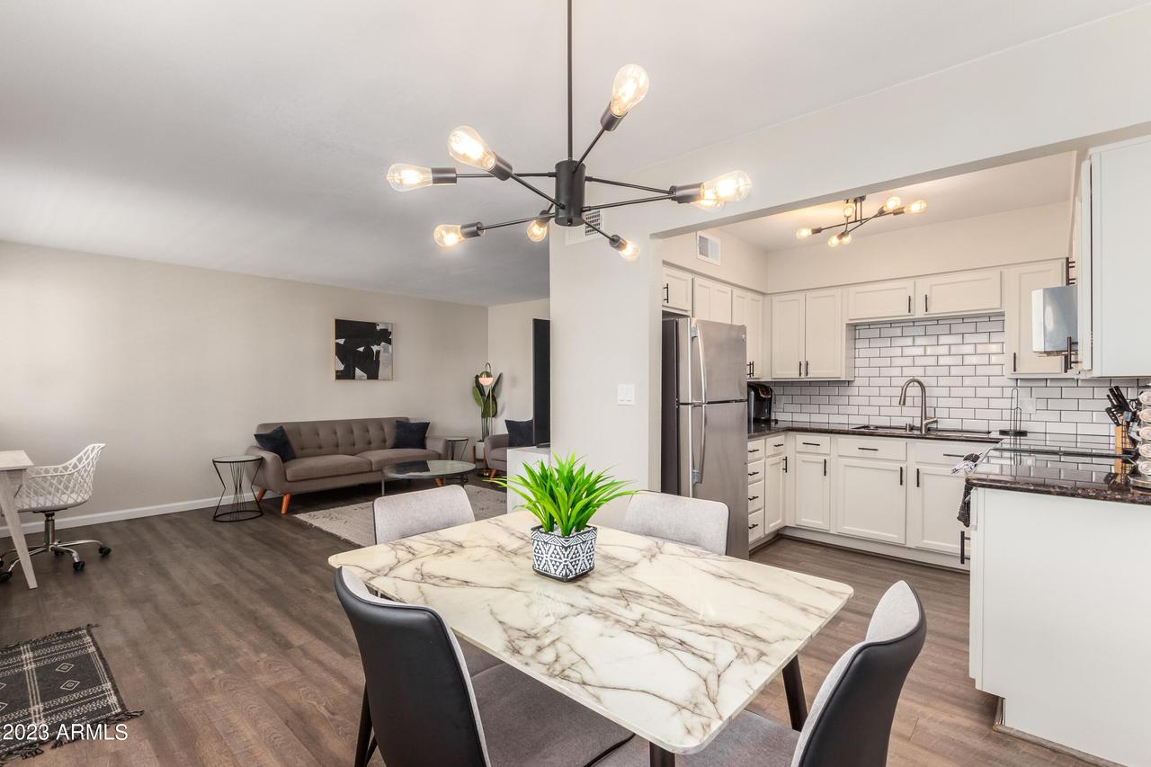 1702 W Tuckey Ln. #202, Phoenix, AZ 85015