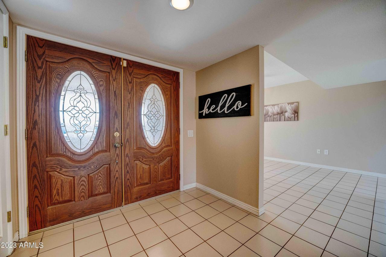 19828 N 100th Dr., Sun City, AZ 85373