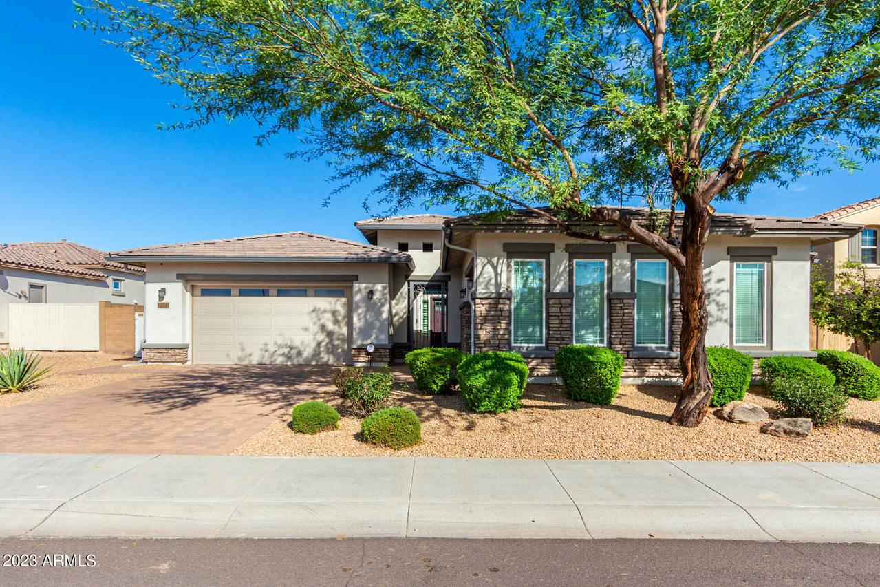 5215 N 145th Dr., Litchfield Park, AZ 85340