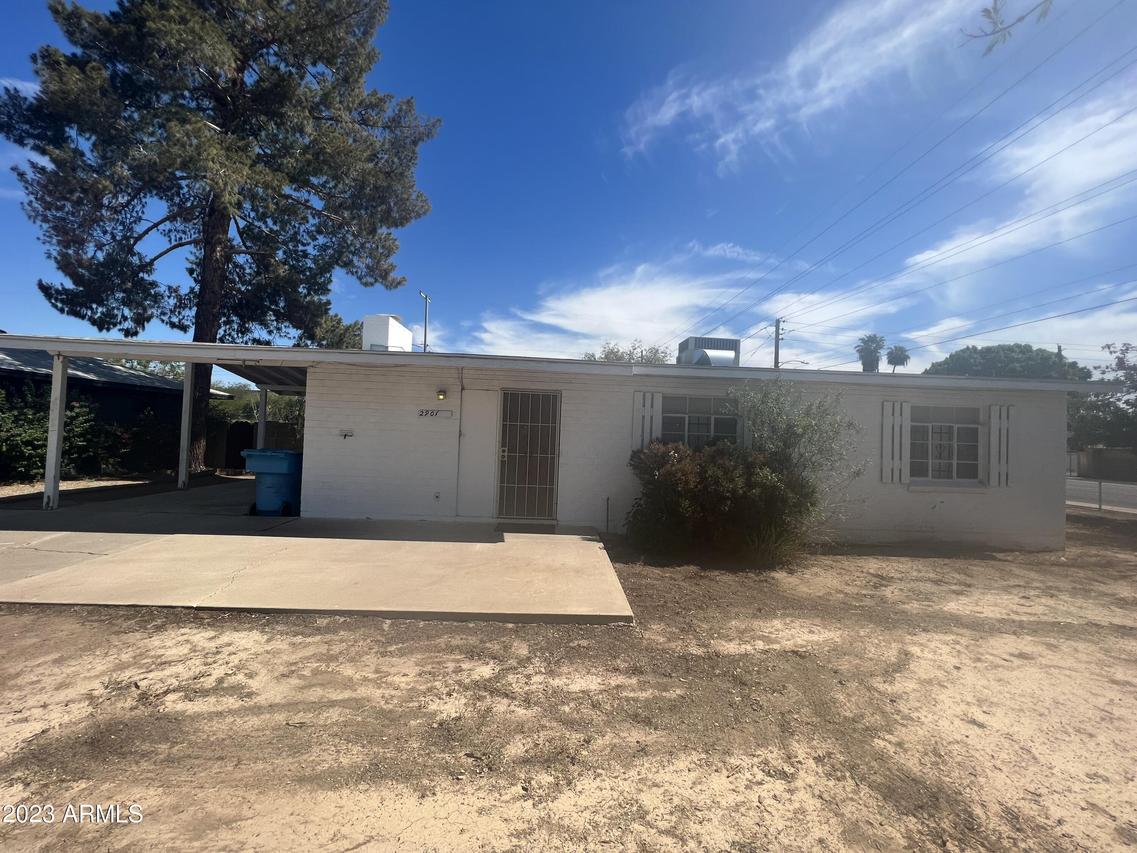 2901 N 21st Ave., Phoenix, AZ 85015
