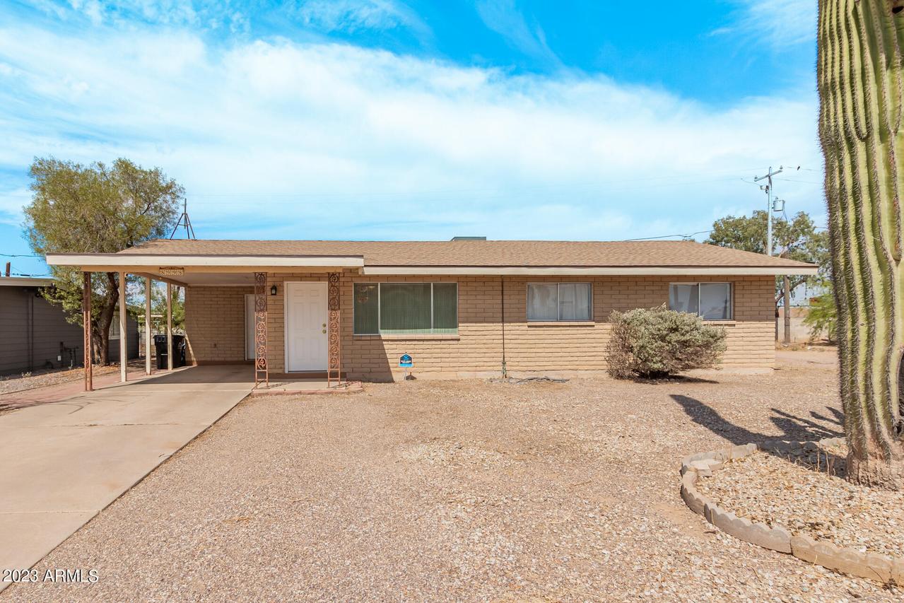 8998 W Santa Cruz Blvd., Arizona City, AZ 85223
