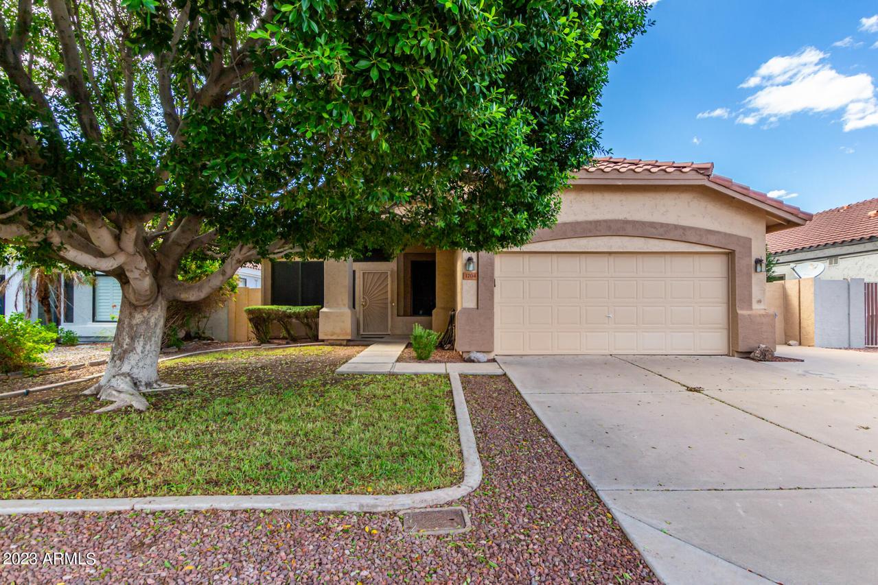 1704 S Lemon, Mesa, AZ 85206