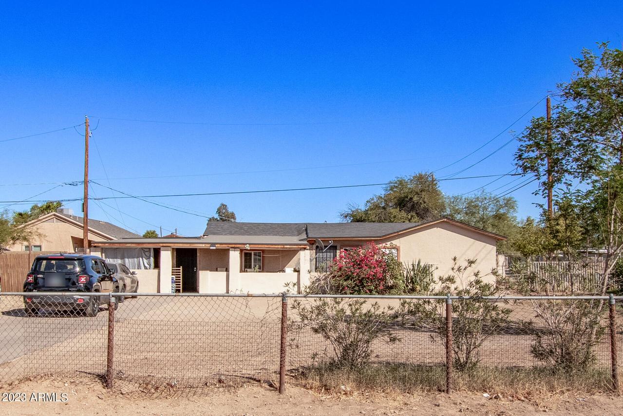 4647 S 3rd St., Phoenix, AZ 85040
