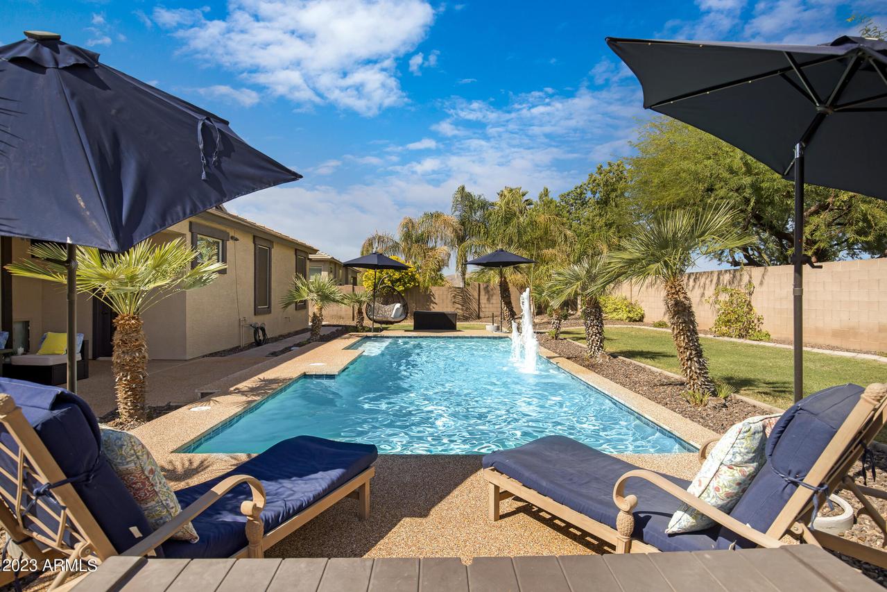 17874 W Wood Dr., Surprise, AZ 85388