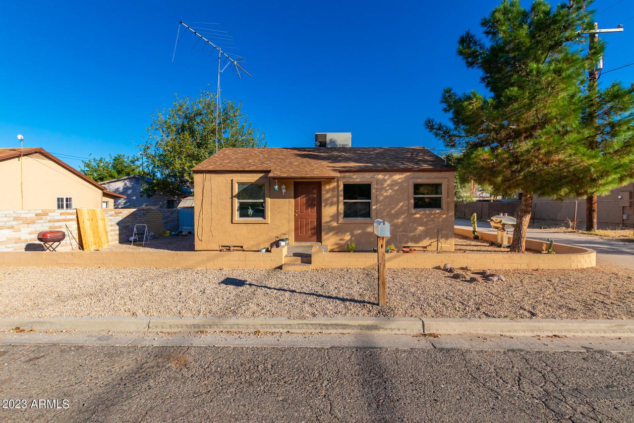 445 W Mohave St., Wickenburg, AZ 85390