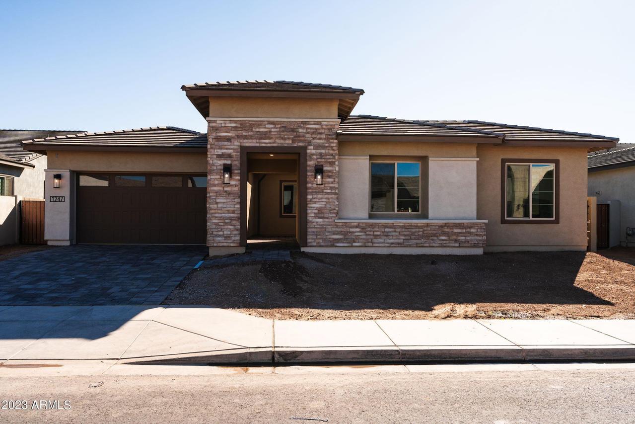 1247 E Carob Dr., Gilbert, AZ 85298